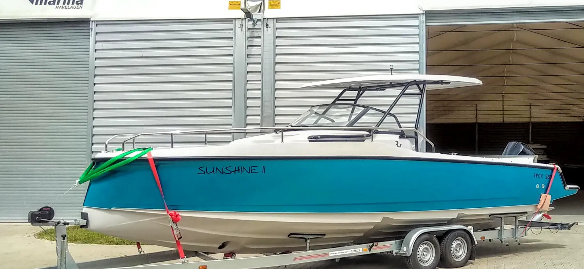 Ryck 280 Bootsfolierung Heckperspektive – Yachtfolie Motorboot Deutschland
