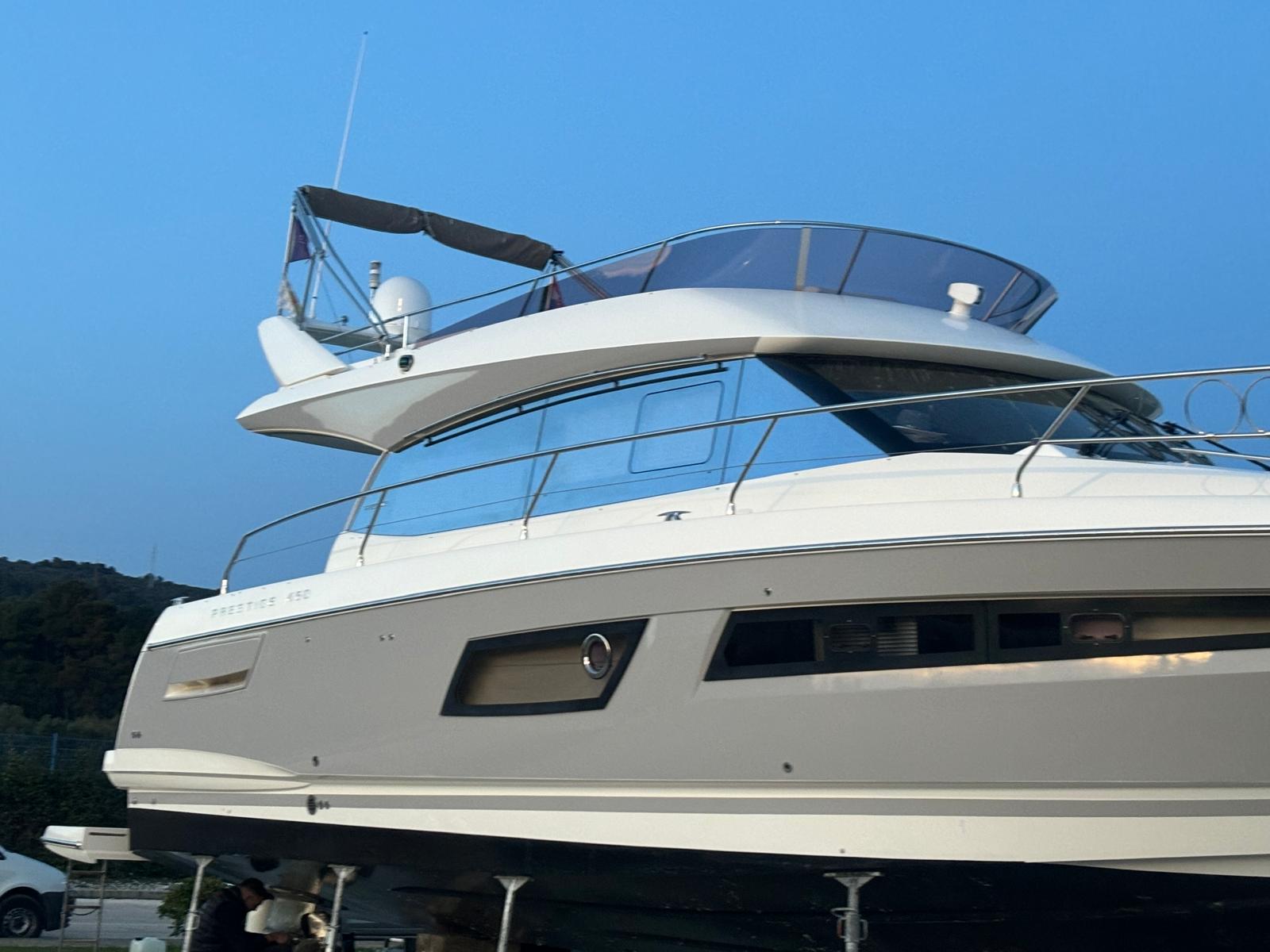 Prestige 450 Fly project photograph 7